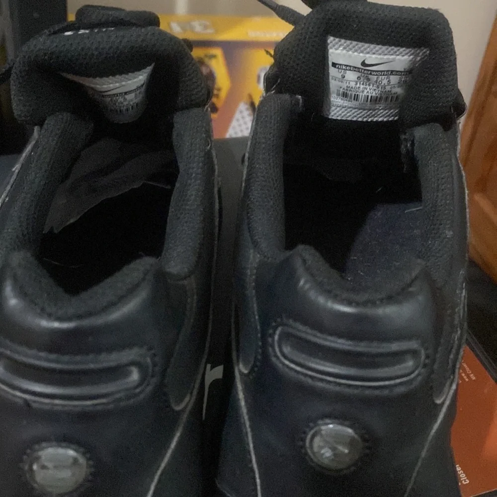 2011 Nike shox